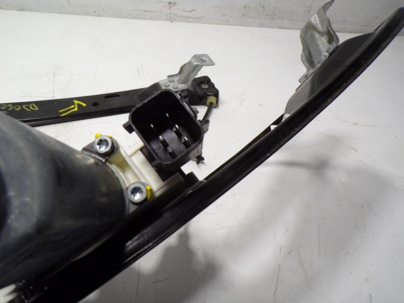 Recambio de elevalunas delantero derecho para ford focus lim. 1.5 tdci cat referencia OEM IAM 1870697 BM51A23200BF 