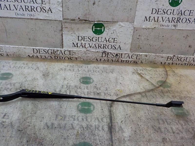 Recambio de brazo limpia delantero derecho para renault twingo 1.2 16v referencia OEM IAM 288865752R  