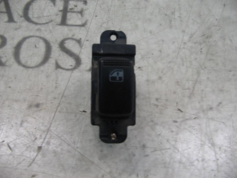 Recambio de mando elevalunas trasero izquierdo para kia rio ls berlina (5-ptas.) referencia OEM IAM   