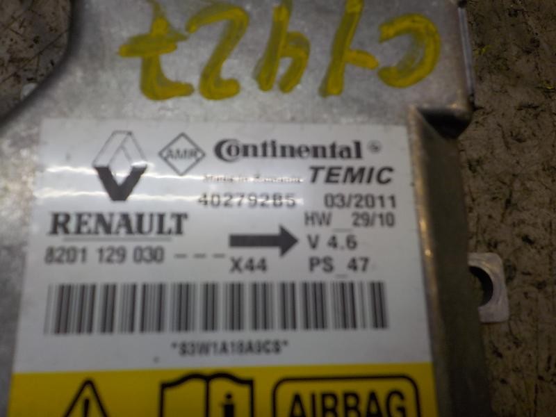 Recambio de centralita airbag para renault twingo 1.2 16v referencia OEM IAM 8201236035 8201129030 402792B5