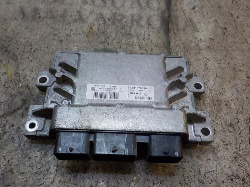 Recambio de centralita motor uce para renault twingo 1.2 16v referencia OEM IAM 8201076690 8201076690 S120200117