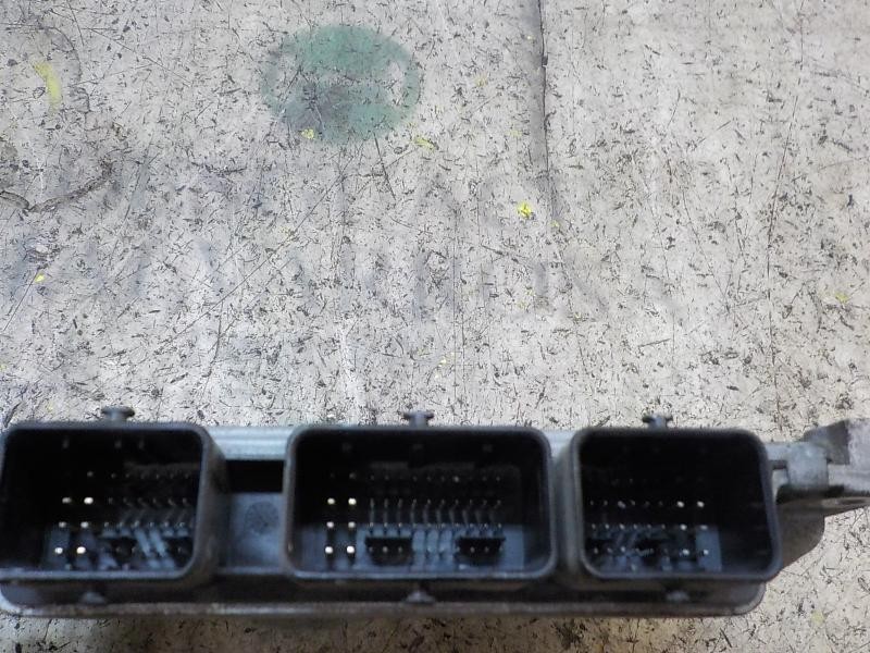 Recambio de centralita motor uce para renault twingo 1.2 16v referencia OEM IAM 8201076690 8201076690 S120200117