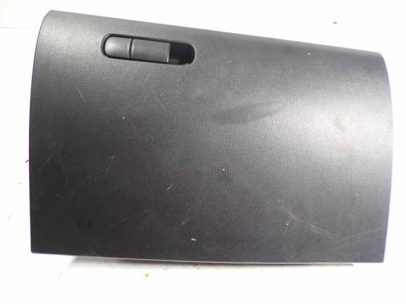 Recambio de guantera para mazda cx-5 2.2 turbodiesel cat referencia OEM IAM KD4564030B02  