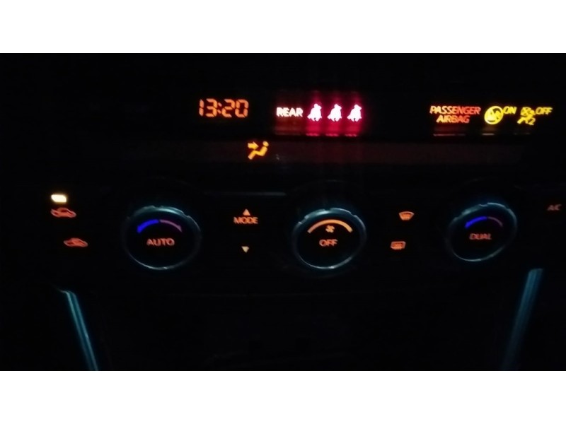 Recambio de mando climatizador para mazda cx-5 2.2 turbodiesel cat referencia OEM IAM KR8361190B  