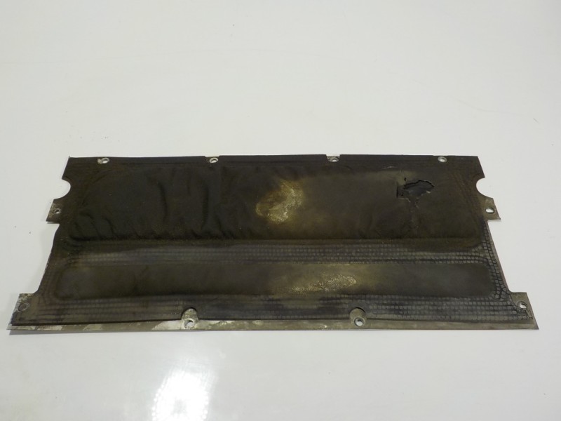 Recambio de cubrecarter para mclaren 570s spider p13 referencia OEM IAM  14A0076CP01 