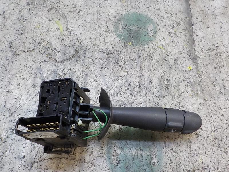 Recambio de mando limpia para renault twingo 1.2 16v referencia OEM IAM 7701048915  