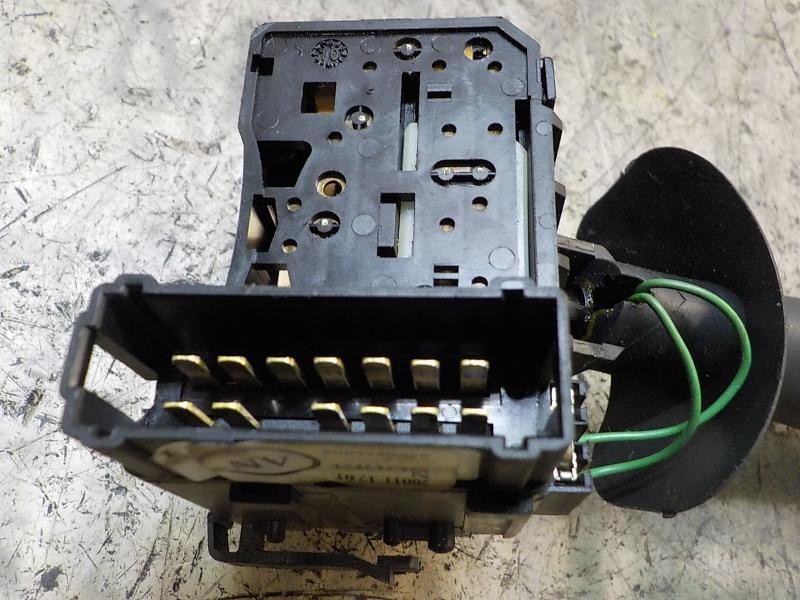 Recambio de mando limpia para renault twingo 1.2 16v referencia OEM IAM 7701048915  