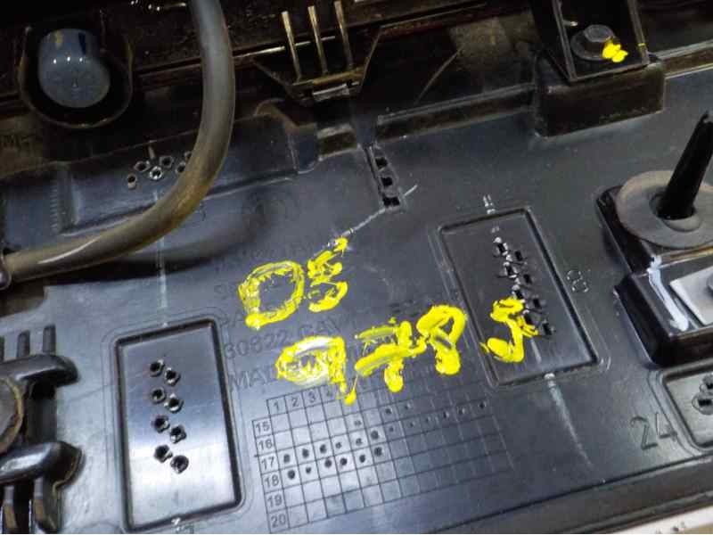 Recambio de piloto trasero central para jeep compass ii 1.4 m-air cat referencia OEM IAM   