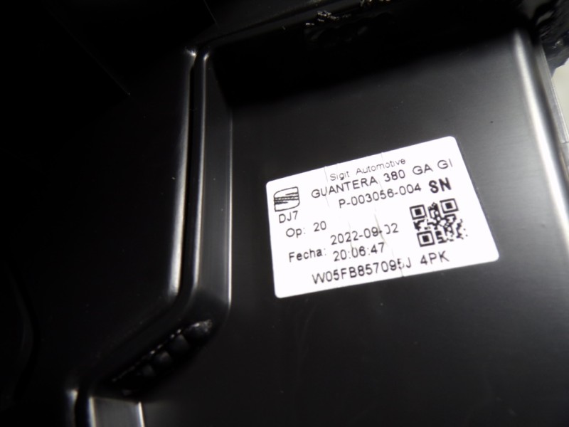 Recambio de guantera para cupra leon kl8 vz 2.0 tsi referencia OEM IAM 5FB857095J4PK 5FB857095J 