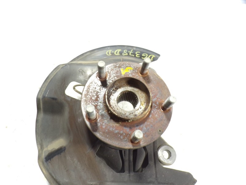 Recambio de mangueta delantera derecha para mazda cx-5 2.2 turbodiesel cat referencia OEM IAM KD3533021A  