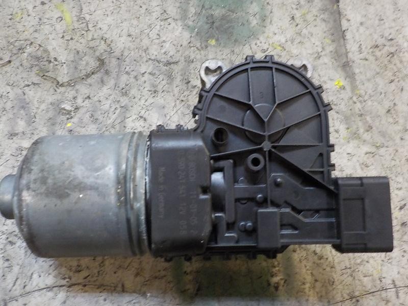 Recambio de motor limpia delantero para renault twingo 1.2 16v referencia OEM IAM 7701064031 0390241541 