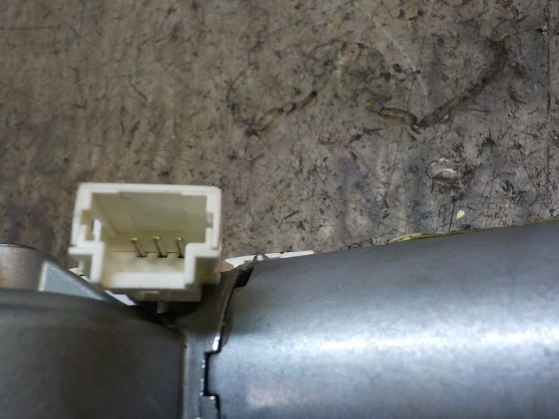 Recambio de motor limpia trasero para renault twingo 1.2 16v referencia OEM IAM 8200311486 8200311486 53026312