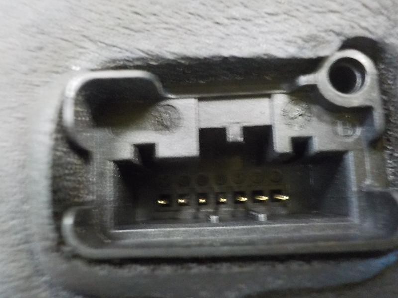 Recambio de cerradura puerta delantera derecha para skoda spaceback (5h) 1.6 tdi dpf referencia OEM IAM 5E1837016A  