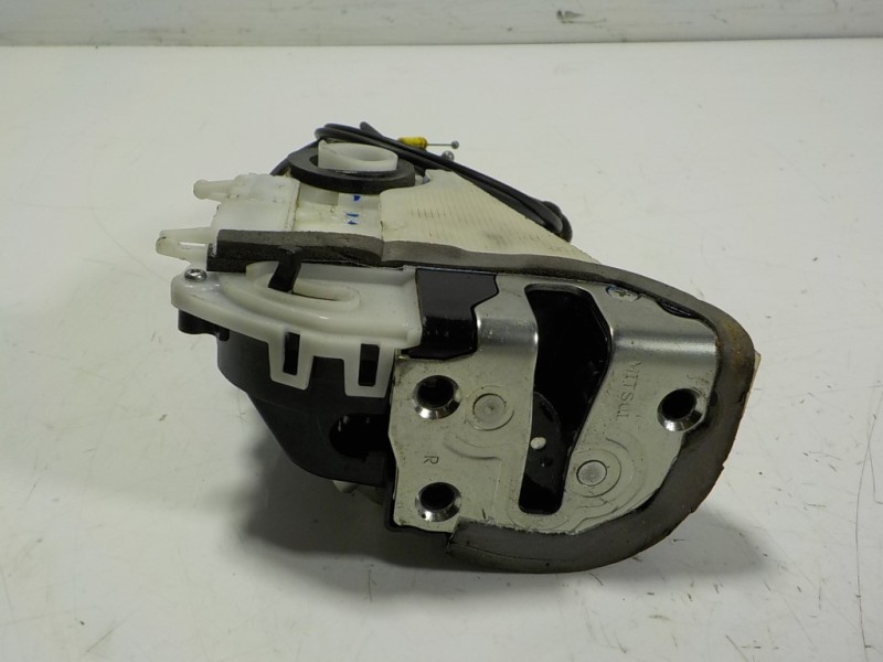 Recambio de cerradura puerta trasera derecha para subaru xv advance referencia OEM IAM 61035FJ000 4D1008Z5 