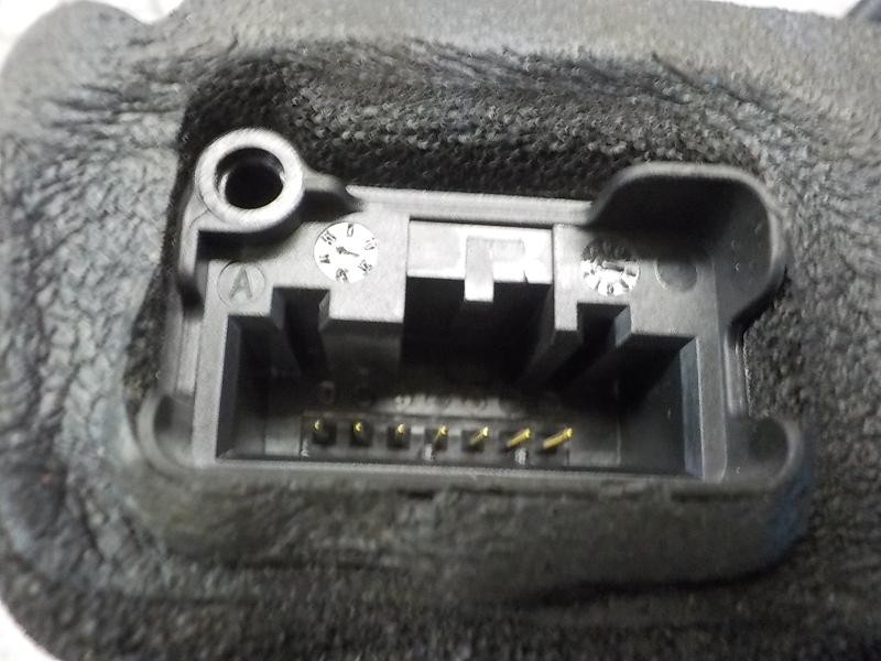 Recambio de cerradura puerta trasera izquierda para skoda spaceback (5h) 1.6 tdi dpf referencia OEM IAM 5E0839015A  