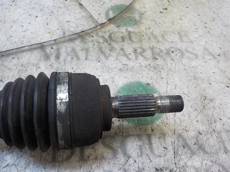 Recambio de transmision derecha para renault twingo 1.2 16v referencia OEM IAM 8200684084  