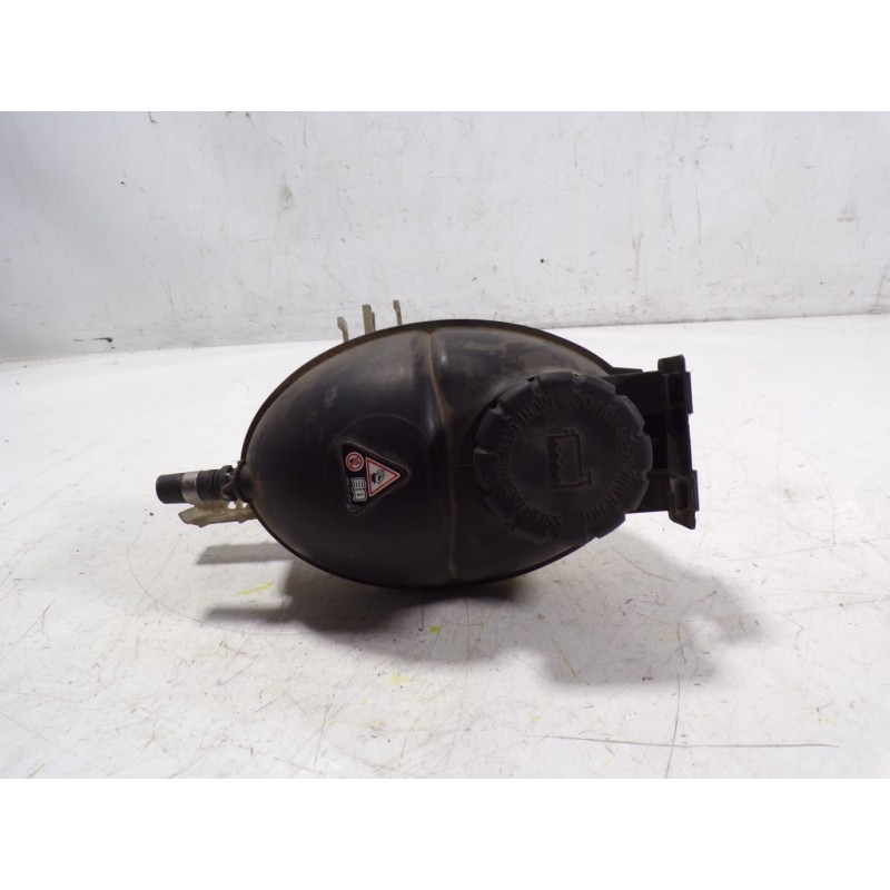 Recambio de deposito expansion para mercedes-benz clase c (w204) familiar 2.1 cdi cat referencia OEM IAM A2045000549  