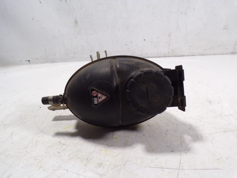 Recambio de deposito expansion para mercedes-benz clase c (w204) familiar 2.1 cdi cat referencia OEM IAM A2045000549  