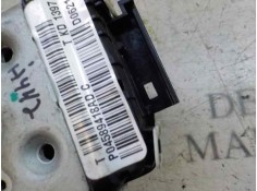 Recambio de cerradura puerta trasera derecha para jeep patriot 2.0 crd cat referencia OEM IAM    2