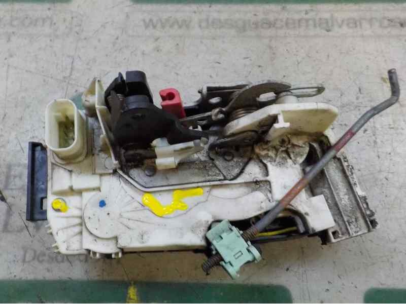 Recambio de cerradura puerta trasera derecha para jeep patriot 2.0 crd cat referencia OEM IAM   