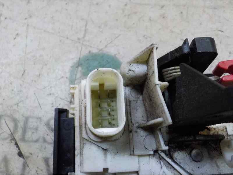 Recambio de cerradura puerta trasera derecha para jeep patriot 2.0 crd cat referencia OEM IAM   