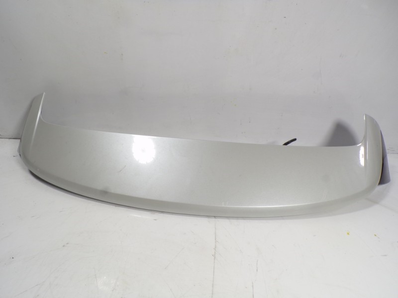 Recambio de aleron trasero para citroën c4 cactus 1.2 12v e-thp / puretech referencia OEM IAM 1611384280  