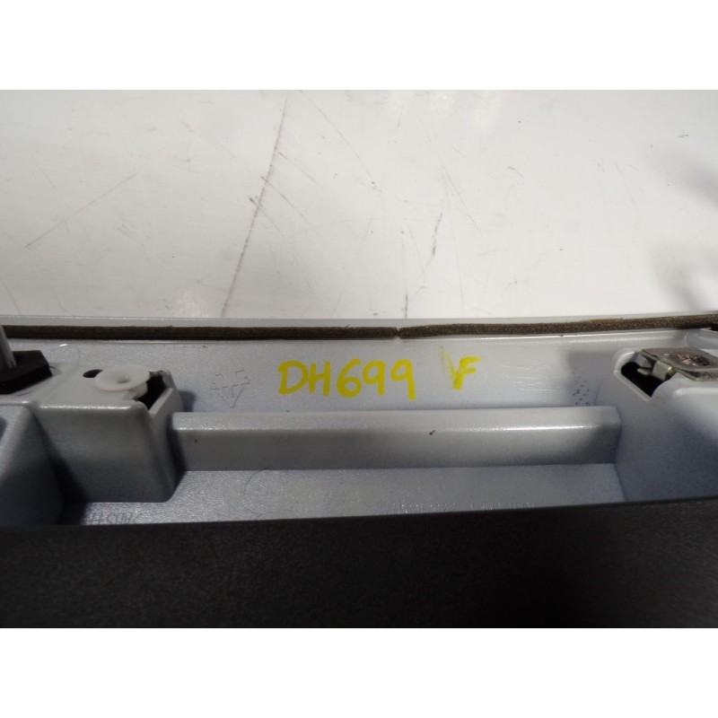 Recambio de aleron trasero para citroën c4 cactus 1.2 12v e-thp / puretech referencia OEM IAM 1611384280  