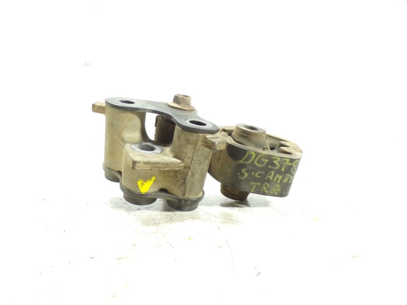 Recambio de soporte cambio para mazda cx-5 2.2 turbodiesel cat referencia OEM IAM KD6239040  