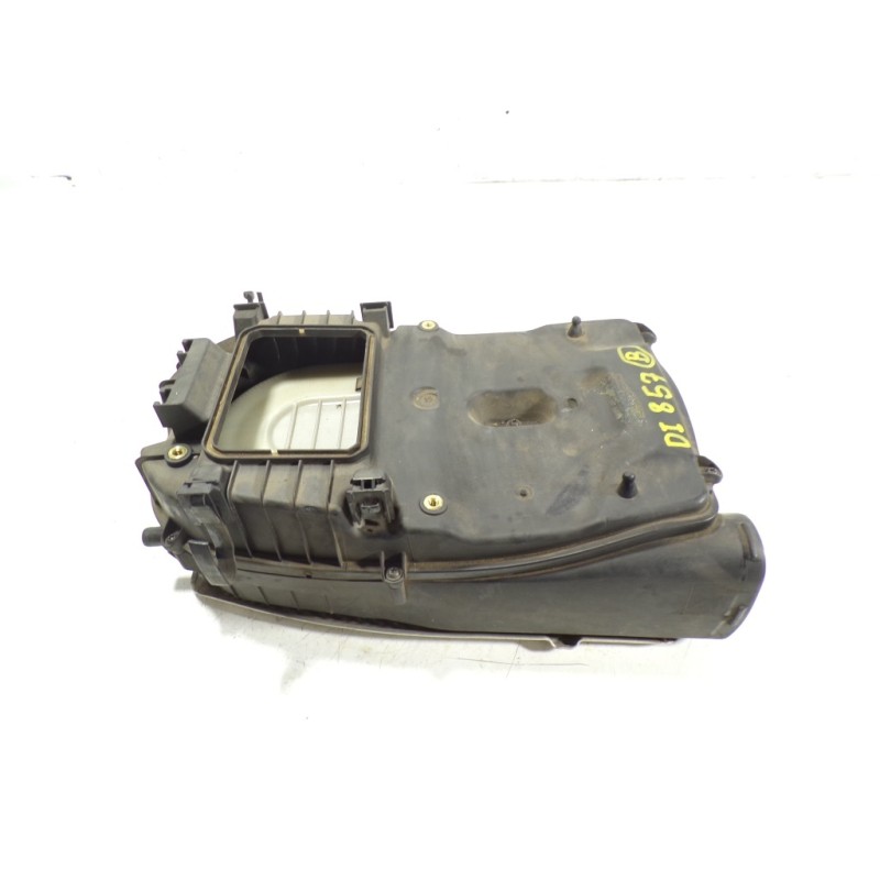 Recambio de filtro aire para mercedes-benz clase c (w204) familiar 2.1 cdi cat referencia OEM IAM A6510901101  