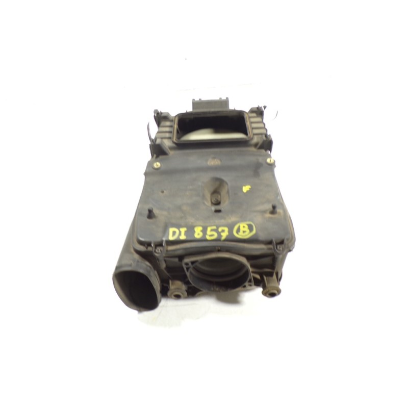 Recambio de filtro aire para mercedes-benz clase c (w204) familiar 2.1 cdi cat referencia OEM IAM A6510901101  