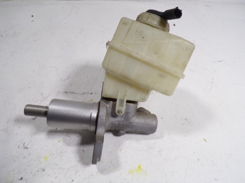 Recambio de bomba freno para bmw x3 (e83) 2.0 16v diesel cat referencia OEM IAM 34336786629  