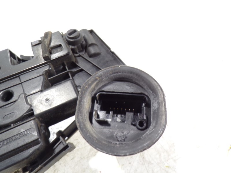 Recambio de cerradura puerta trasera izquierda para volkswagen golf vi (5k1) 1.6 tdi referencia OEM IAM 5K4839015H 5K4839015H 