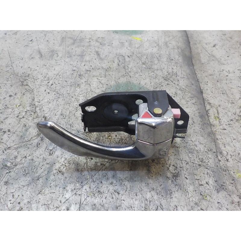 Recambio de maneta interior delantera derecha para hyundai terracan (hp) 2.9 crdi cat referencia OEM IAM 826203B000  