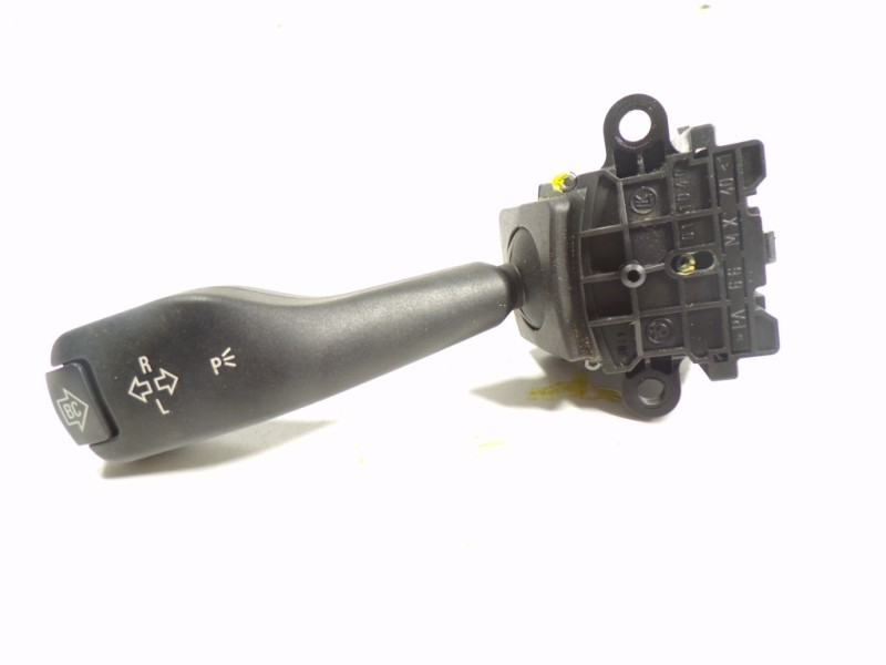 Recambio de mando intermitentes para bmw x3 (e83) 2.0 16v diesel cat referencia OEM IAM 61318363668 8363668 01104010
