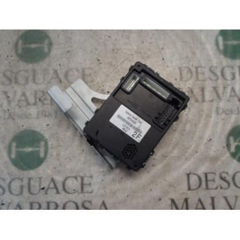 CAJA RELES / FUSIBLES 