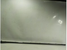 Recambio de faldon lateral para toyota land cruiser (j12) 3.0 turbodiesel referencia OEM IAM  7585160050  2