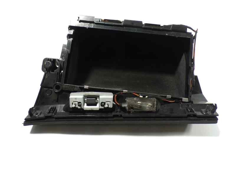 Recambio de guantera para bmw x3 (e83) 2.0 16v diesel cat referencia OEM IAM 51163420526  