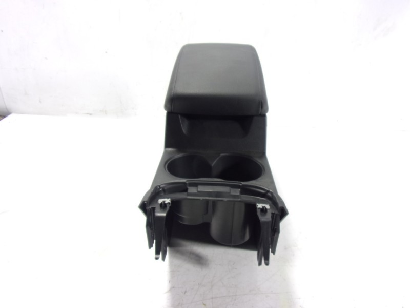 Recambio de apoyabrazos central para cupra ateca 2.0tsi 4drive referencia OEM IAM 575864207GXJ9  