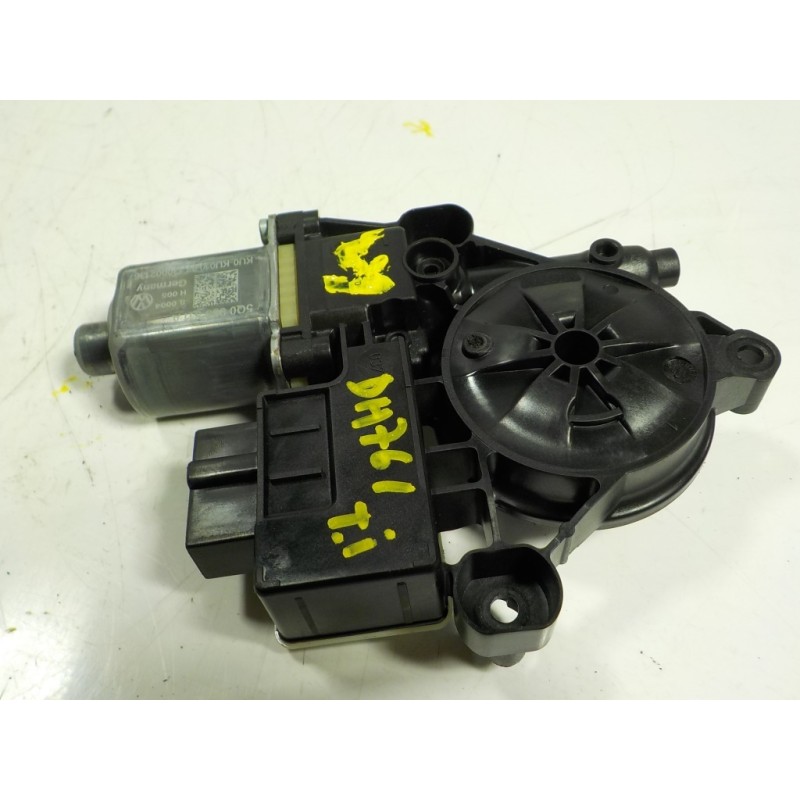 Recambio de motor elevalunas trasero izquierdo para seat leon (5f1) 2.0 tdi referencia OEM IAM  5Q0959811A 