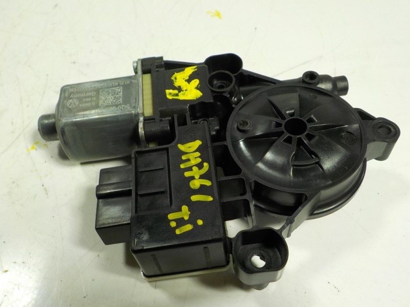 Recambio de motor elevalunas trasero izquierdo para seat leon (5f1) 2.0 tdi referencia OEM IAM  5Q0959811A 