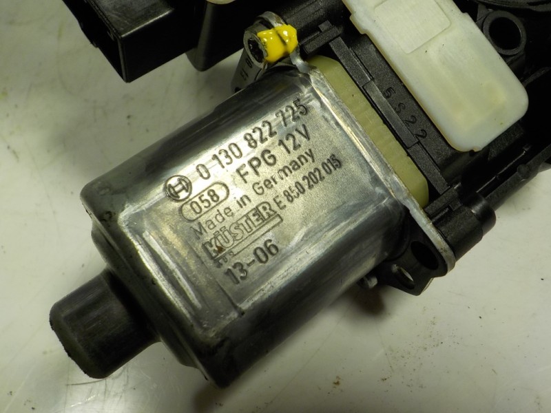 Recambio de motor elevalunas trasero izquierdo para seat leon (5f1) 2.0 tdi referencia OEM IAM  5Q0959811A 