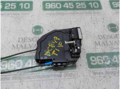 Recambio de cerradura puerta trasera izquierda para toyota auris 1.3 16v cat referencia OEM IAM    2