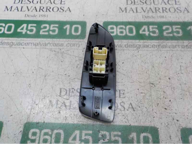 Recambio de mando elevalunas delantero derecho para toyota auris 1.3 16v cat referencia OEM IAM   
