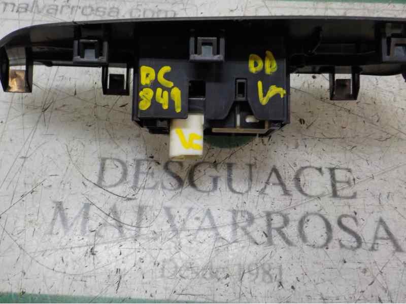 Recambio de mando elevalunas delantero derecho para toyota auris 1.3 16v cat referencia OEM IAM   