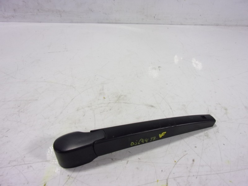 Recambio de brazo limpia trasero para cupra ateca 2.0tsi 4drive referencia OEM IAM 6R6955707B  