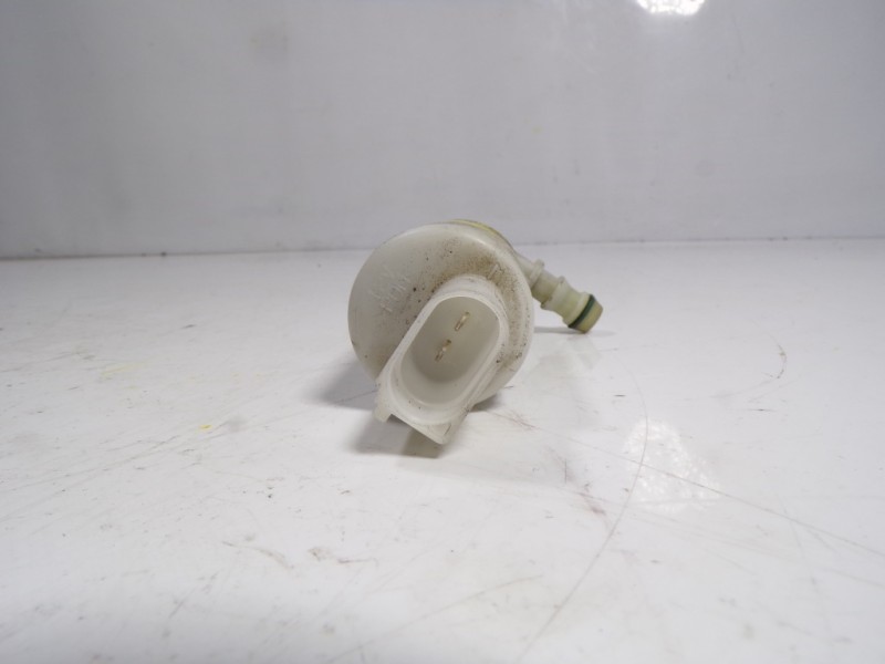 Recambio de bomba limpia para mercedes-benz clase cls (w219) 3.0 cdi cat referencia OEM IAM A2108691121  