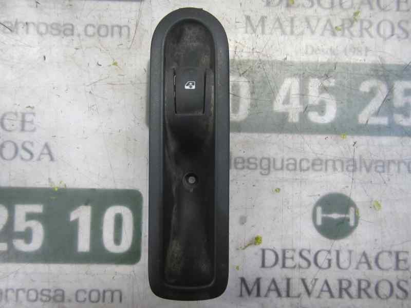 Recambio de mando elevalunas trasero derecho para renault grand modus 1.2 16v referencia OEM IAM 8200214936  