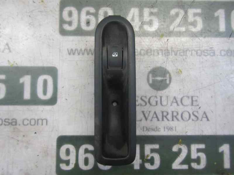 Recambio de mando elevalunas trasero izquierdo para renault grand modus 1.2 16v referencia OEM IAM 8200214936  