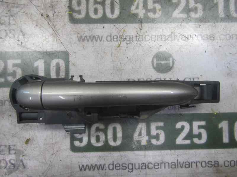 Recambio de maneta exterior delantera derecha para renault grand modus 1.2 16v referencia OEM IAM 806070046R  