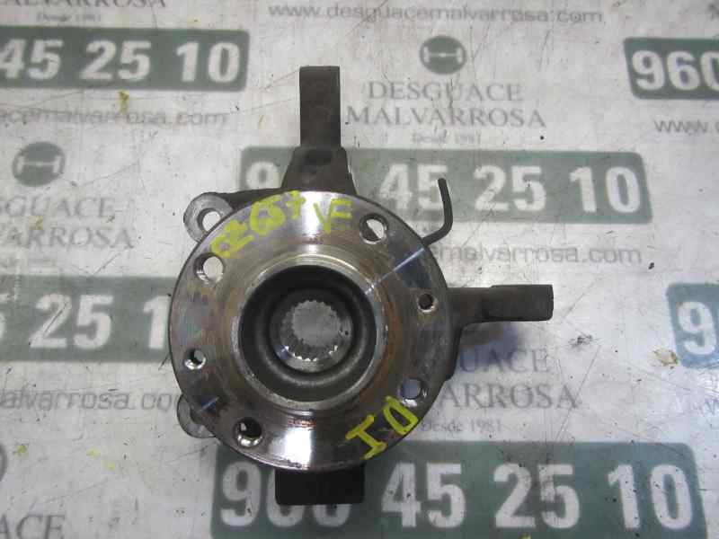 Recambio de mangueta delantera izquierda para renault grand modus 1.2 16v referencia OEM IAM 8200345944  